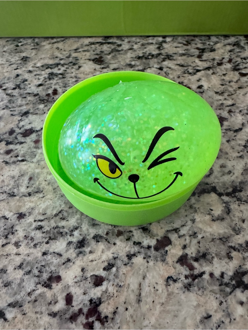 The Grinch Green Glitter Squishy Dumpling Winking Face with Storage Case - Picture 8 of 10